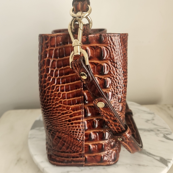 Brahmin Pecan Melbourne Mini Amelia Wallet Shoulder or Handle Top Bucket Bag - Picture 3 of 11